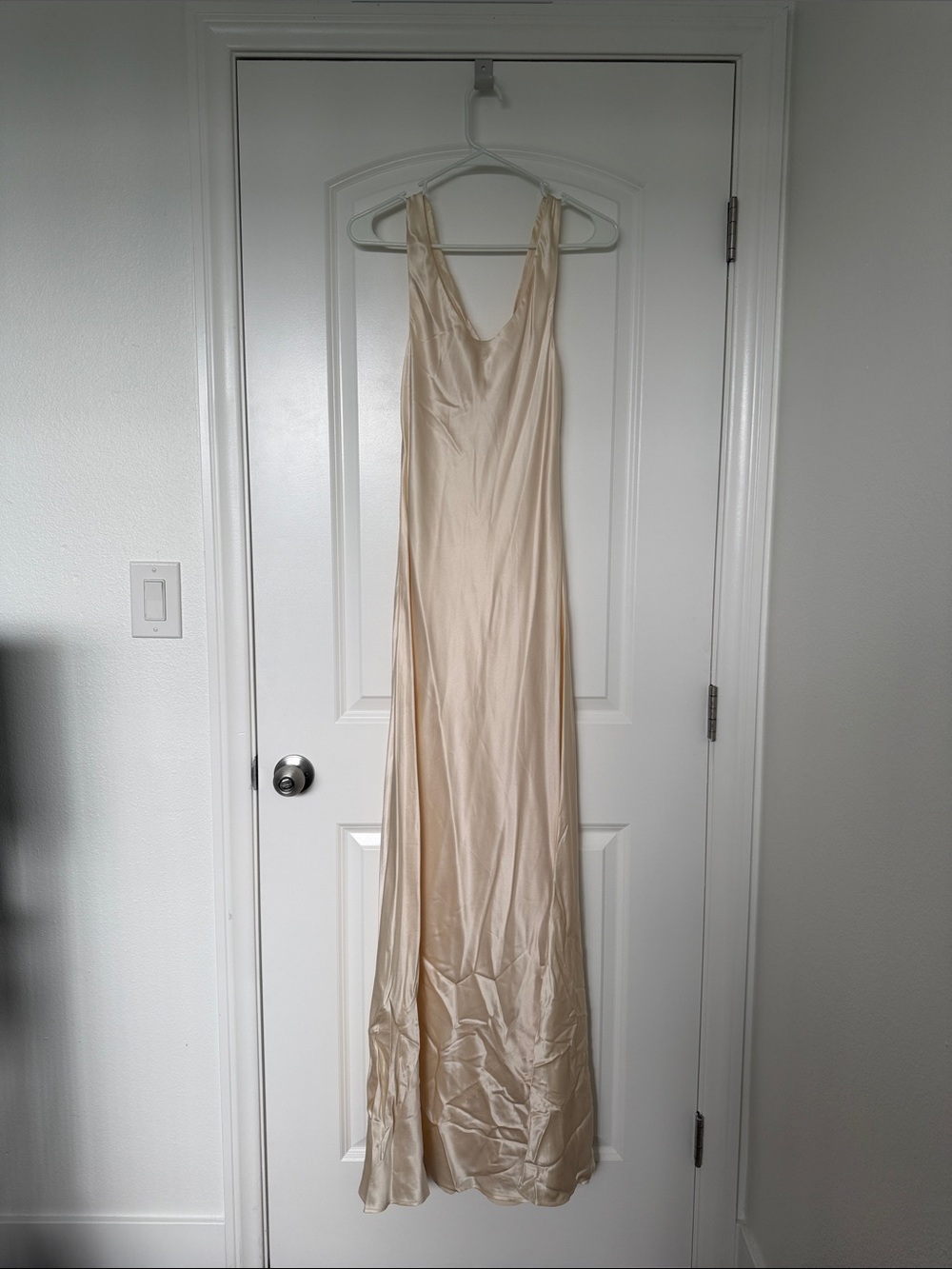 Reformation Anabelle Silk Dress in Fior Di Latte - Picture 5 of 7